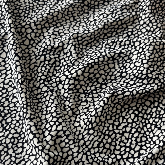 BCBGeneration black and white print Long Sleeve Dress - Picture 4 of 5